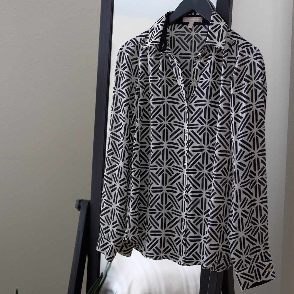 Banana Republic Black and White Blouse